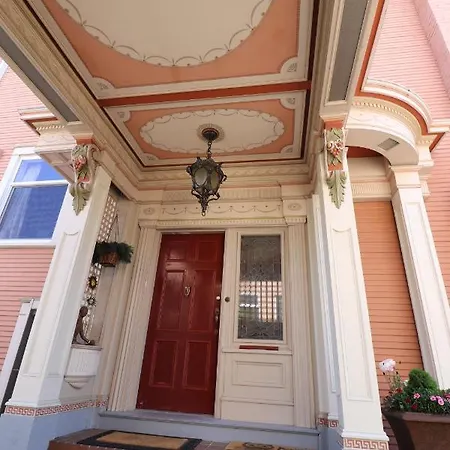Lipton Place By Elegant Waterfront Victoria Exterior photo